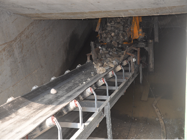 宜昌澤昱時(shí)產(chǎn)500-700噸/小時(shí)卵石洗砂破碎系統(tǒng)，每小時(shí)洗原砂300噸，破碎卵石+整形及機(jī)制砂300-400噸